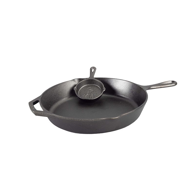 Lodge Cast Iron Lodge 12.56-in Cast Iron Skillet in the Cooking