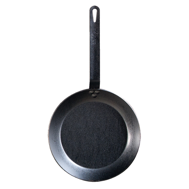 Lodge carbon steel skillet, 12-Inch, Black/Orange, Furniture & Home Living,  Kitchenware & Tableware, Cookware & Accessories on Carousell