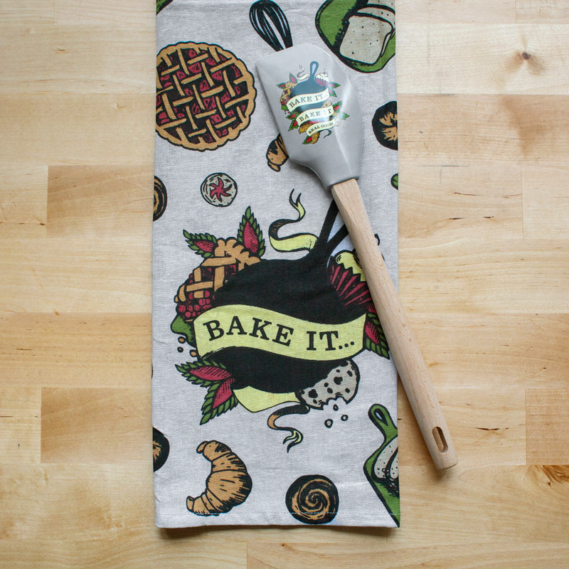 Bake It Real Good Lodge Spatula