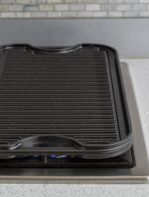 Lodge Logic Reversible Cast Iron Grill/Griddle, 1 - Harris Teeter