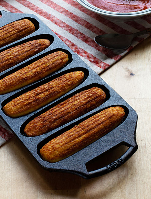  Lot45 Cast Iron Cornbread Pan for 7 Sticks - Corn Shaped Baking  Pan for Oven Baking Corn Stick, Bread, Fritters, Cake: Home & Kitchen